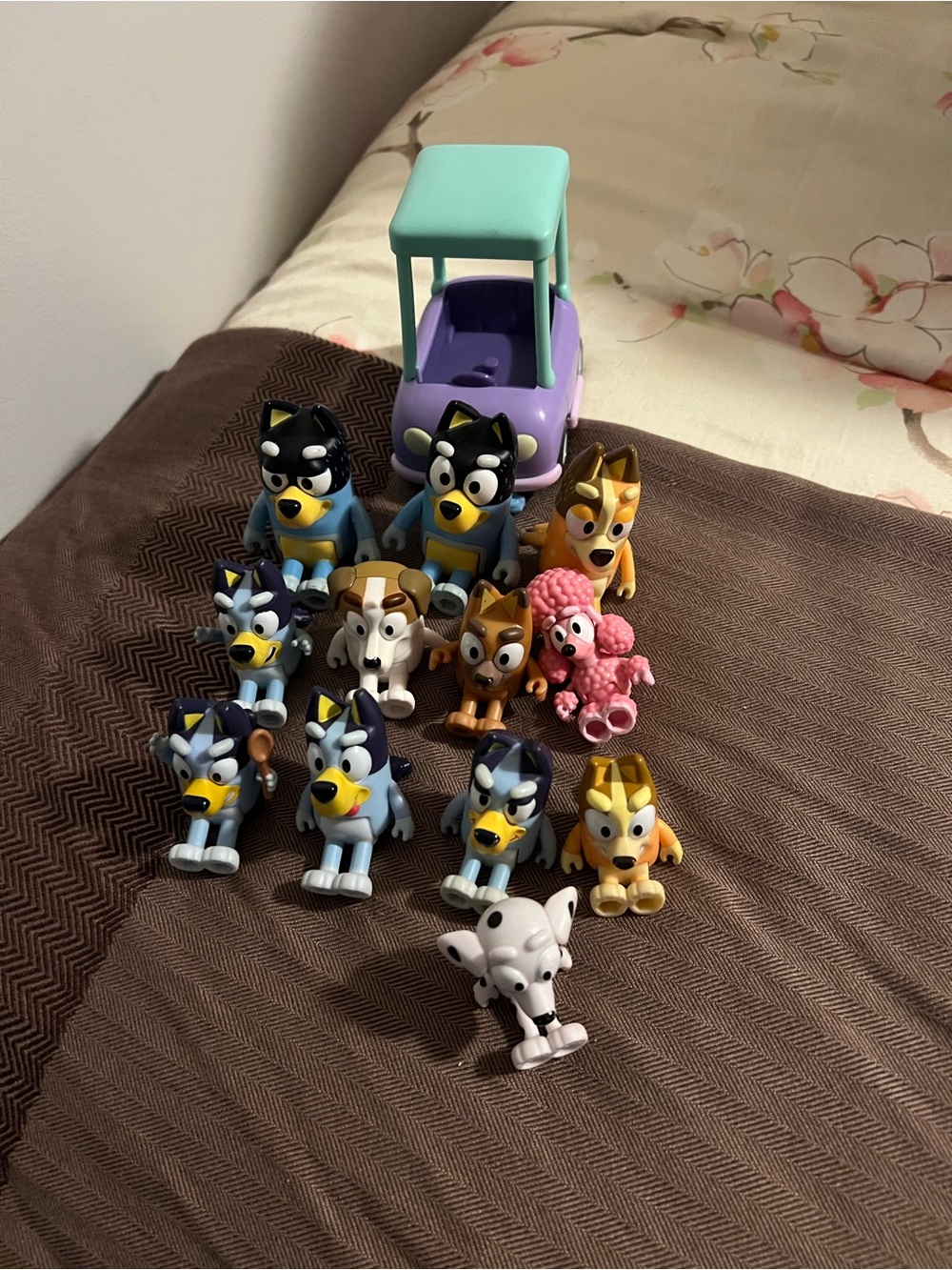Bluey Bingo Mixed Lot 12 Figures + Car